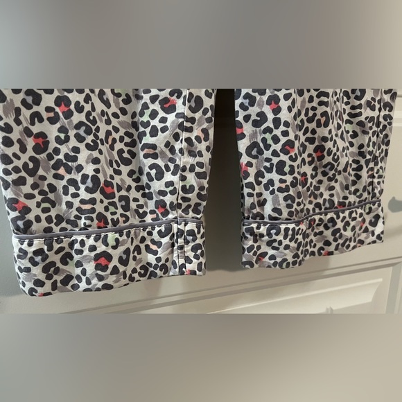 Victoria’s Secret Cheetah Print Pajama Pants - Picture 4 of 11